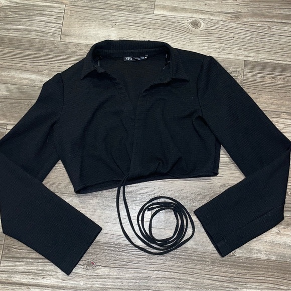 Zara Cropped Collar Long Sleeve with Wrap around laces - Picture 1 of 1